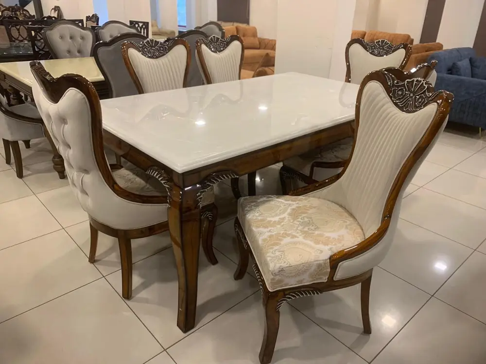Maharaja Carved Crest Dining Set