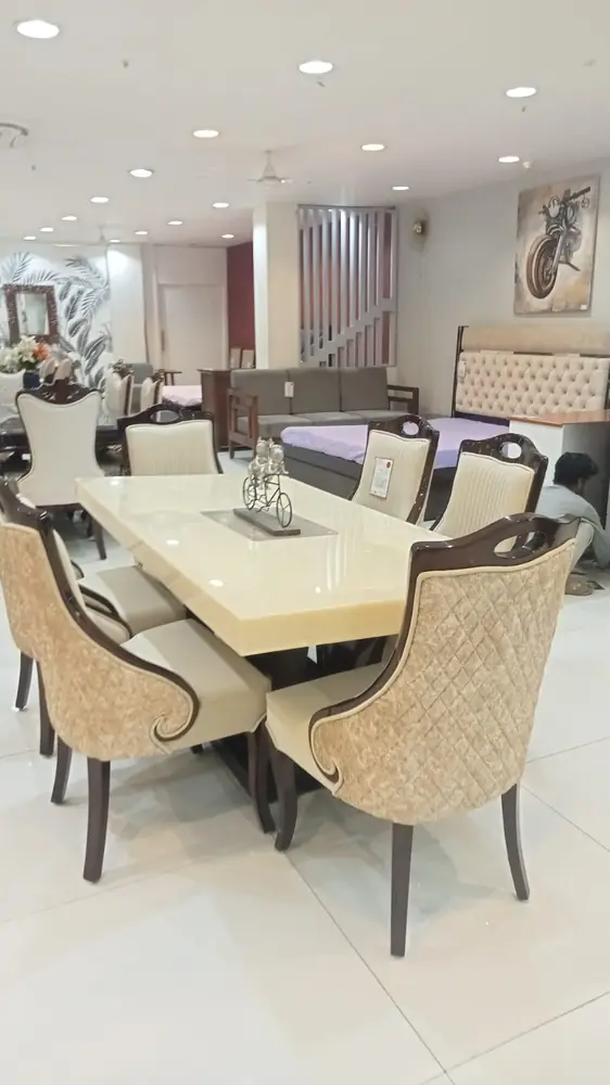 Maharaja Champagne Dining Set